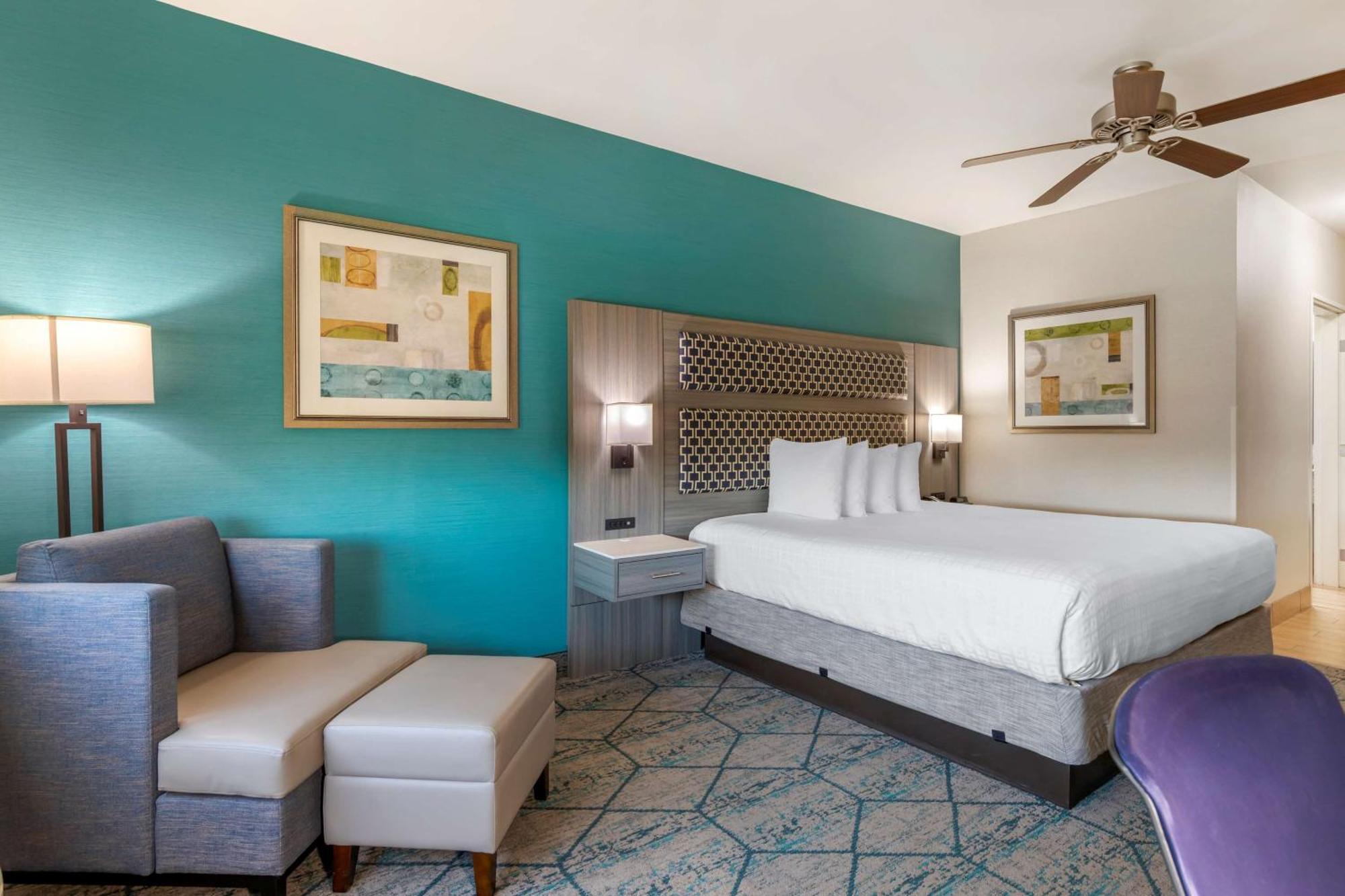 Best Western Plus Wasco Inn & Suites Экстерьер фото