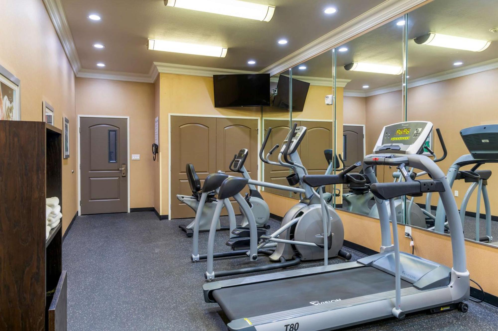 Best Western Plus Wasco Inn & Suites Экстерьер фото