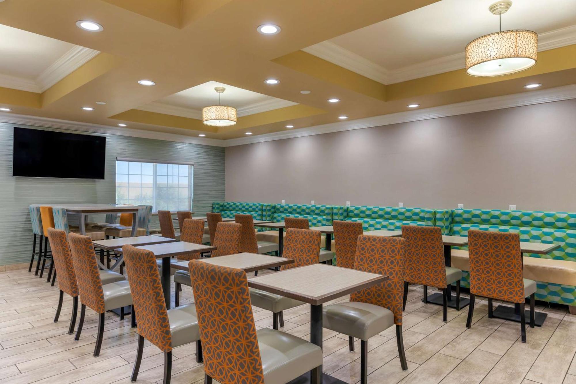 Best Western Plus Wasco Inn & Suites Экстерьер фото